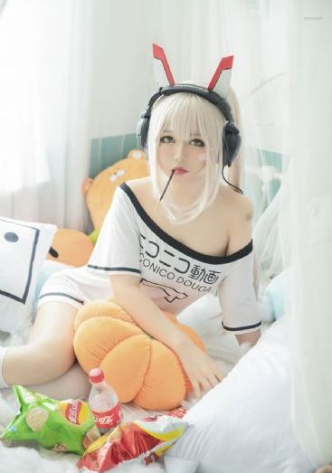欧美骚老妇_4K在线手机播放
