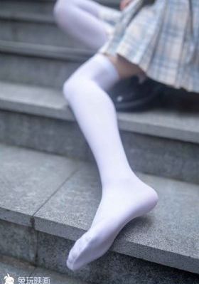 篠田优暴雨夜办公室在线播放_超清神马在线观看