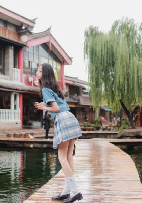 关秀媚三级露全乳_超清免费电视剧